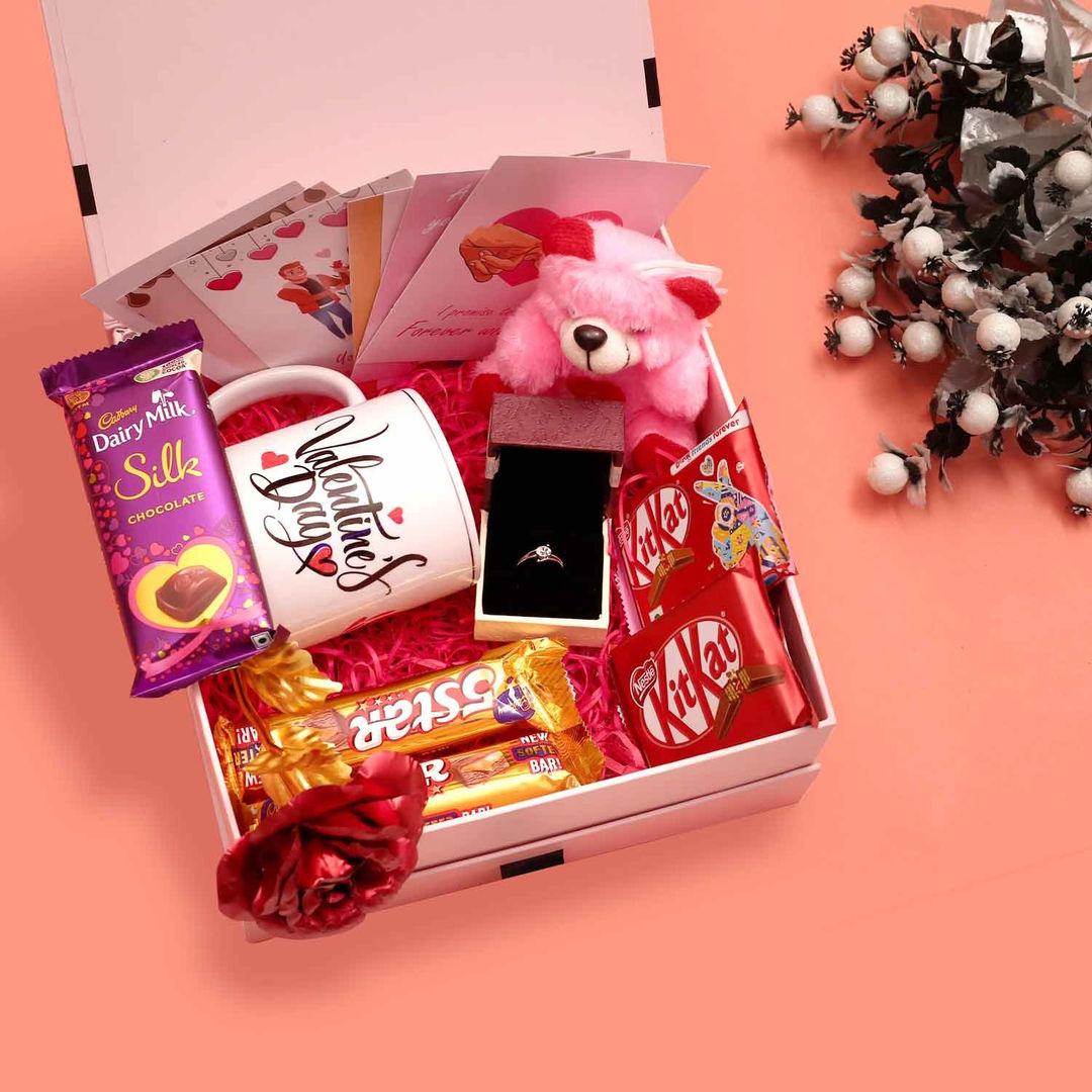 Valentine Special Chocolate Hampers for him/her – Valentine Special  Chocolate Hampers for him/her – Zupppy